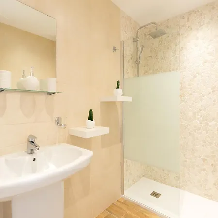 Apartment Sunny With Communal Pool Torremolinos
