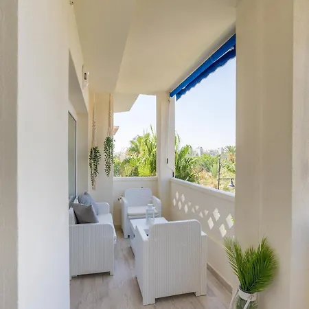 Sunny With Communal Pool Torremolinos